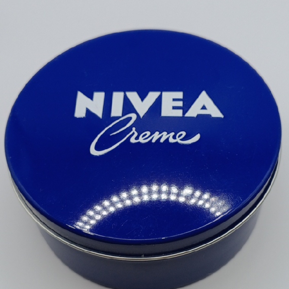 NIVEA Creme Blue Tin